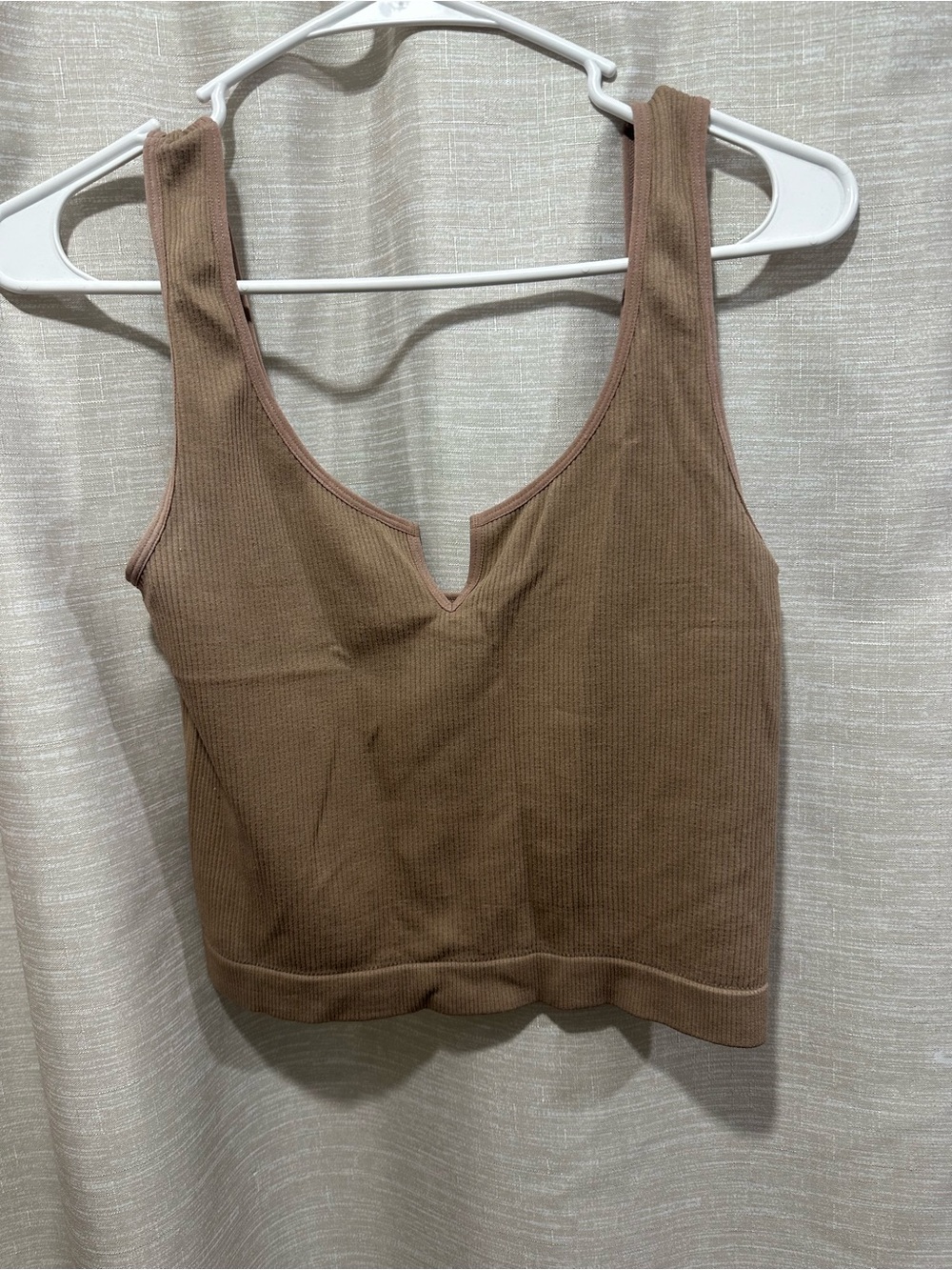 Ribbed V-Notch Tank Top - Brown
